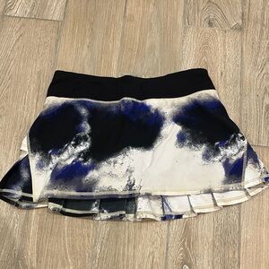 Lululemon Athletica Black and Blue Mini Skort